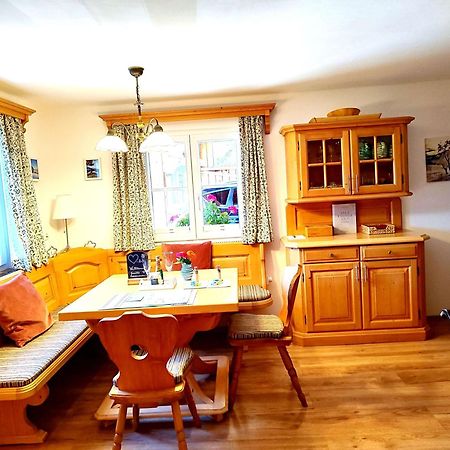 Ferienwohnung Grundlsee, Willkommen In Mami'S Ferienwohnung Exterior foto